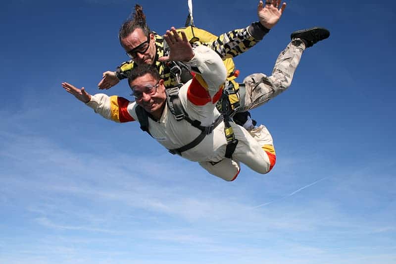 two-people-skydiving