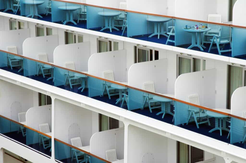 CRUISE Balcony