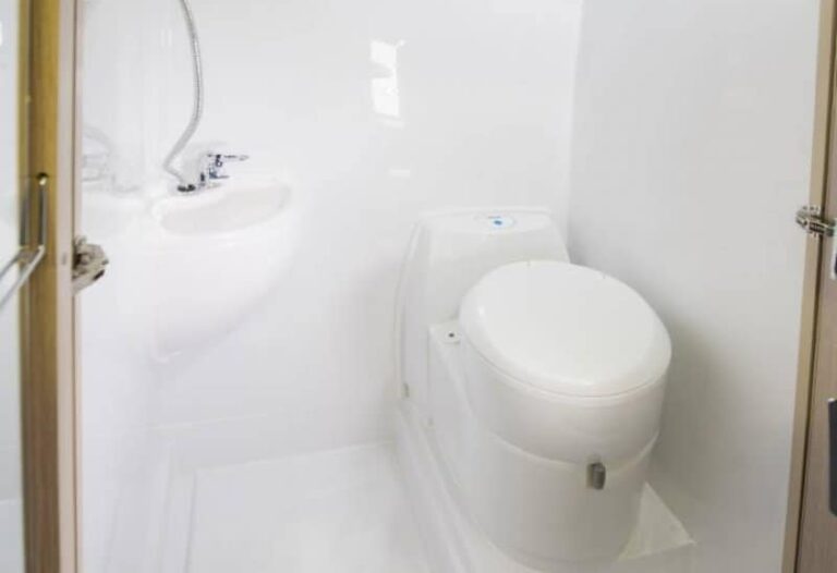 5 Small Campervans With A Shower And Toilet (Australia)